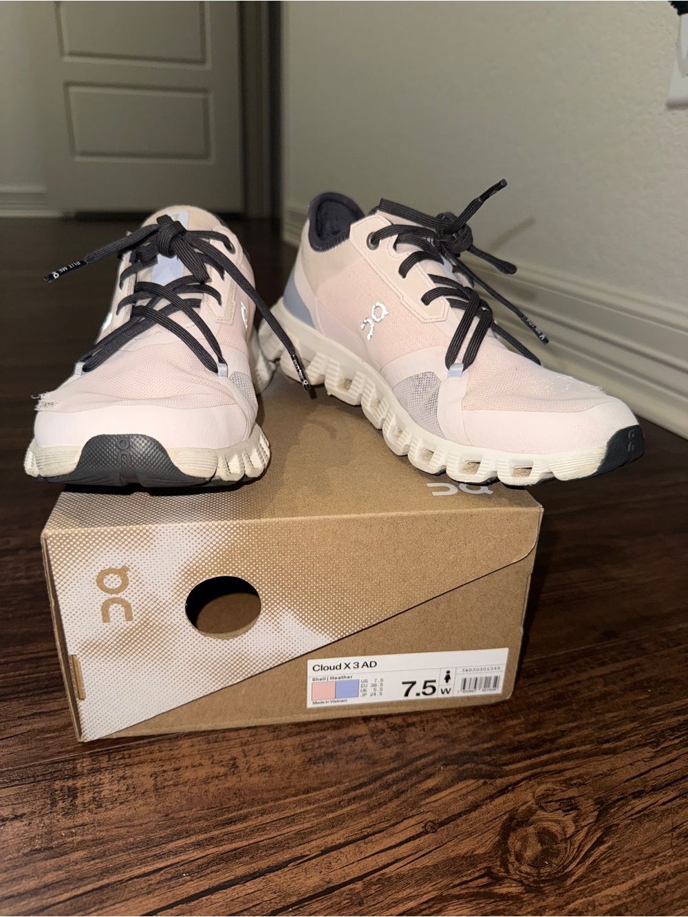 Women’s On Cloud — X 3 AD